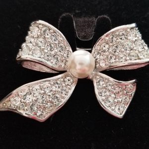 SWAROVSKI VINTAGE PIN